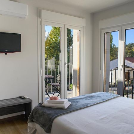 Apartamentos El Puente Коварубиас Екстериор снимка