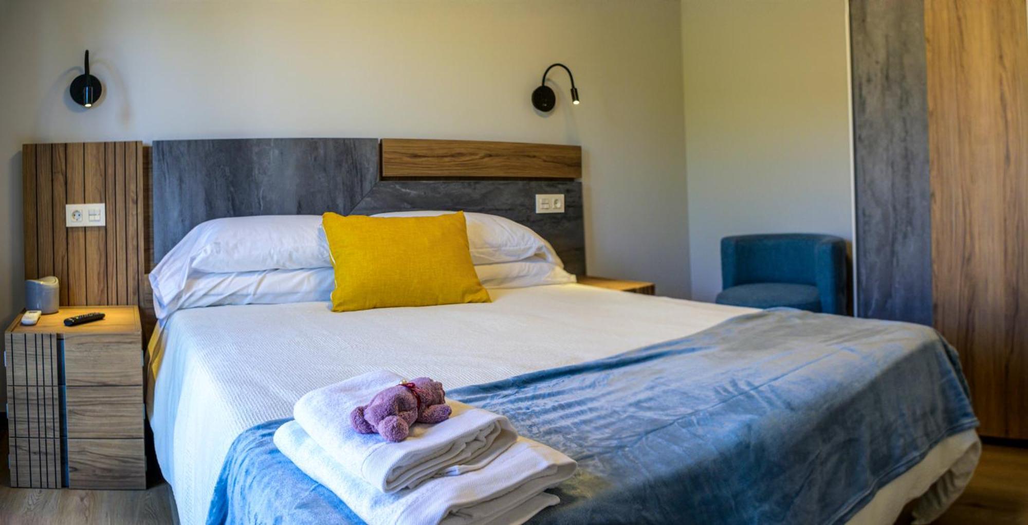 Apartamentos El Puente Коварубиас Екстериор снимка