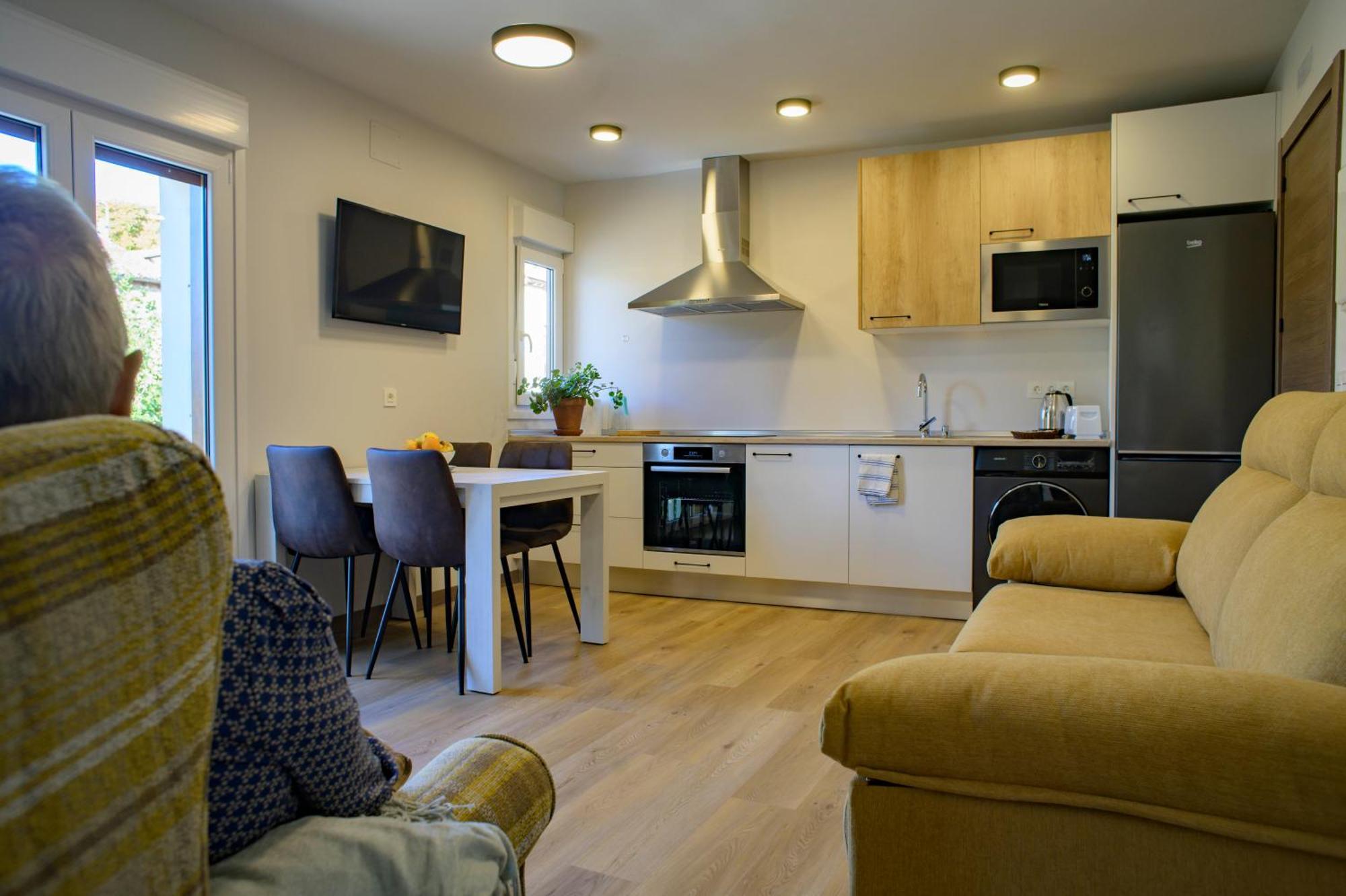 Apartamentos El Puente Коварубиас Екстериор снимка